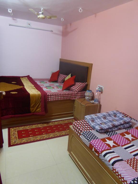 ทนิศา เฮอริเทจ ฮาเวลี Bed & Breakfast ไบคาเนอร์ ภายนอก รูปภาพ